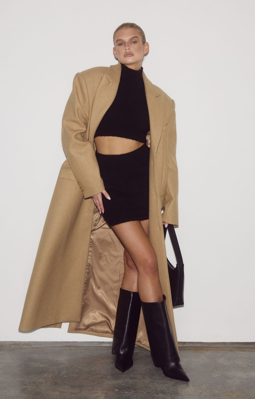 THE PEARL BLACK SKIRT