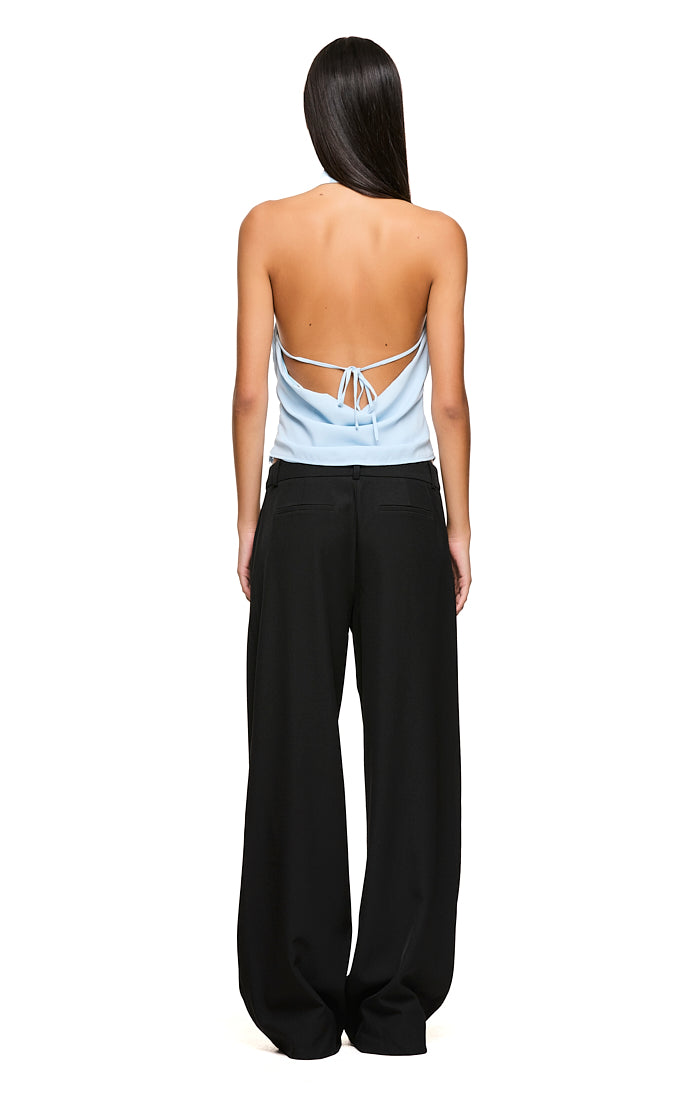 THE EMMA BLUE TOP | MODEL