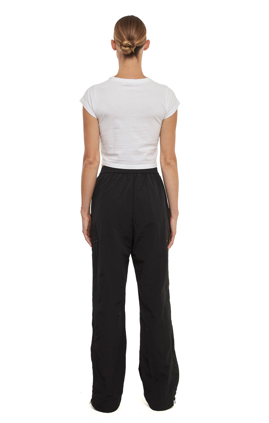 THE JACKSON BLACK PANT | model