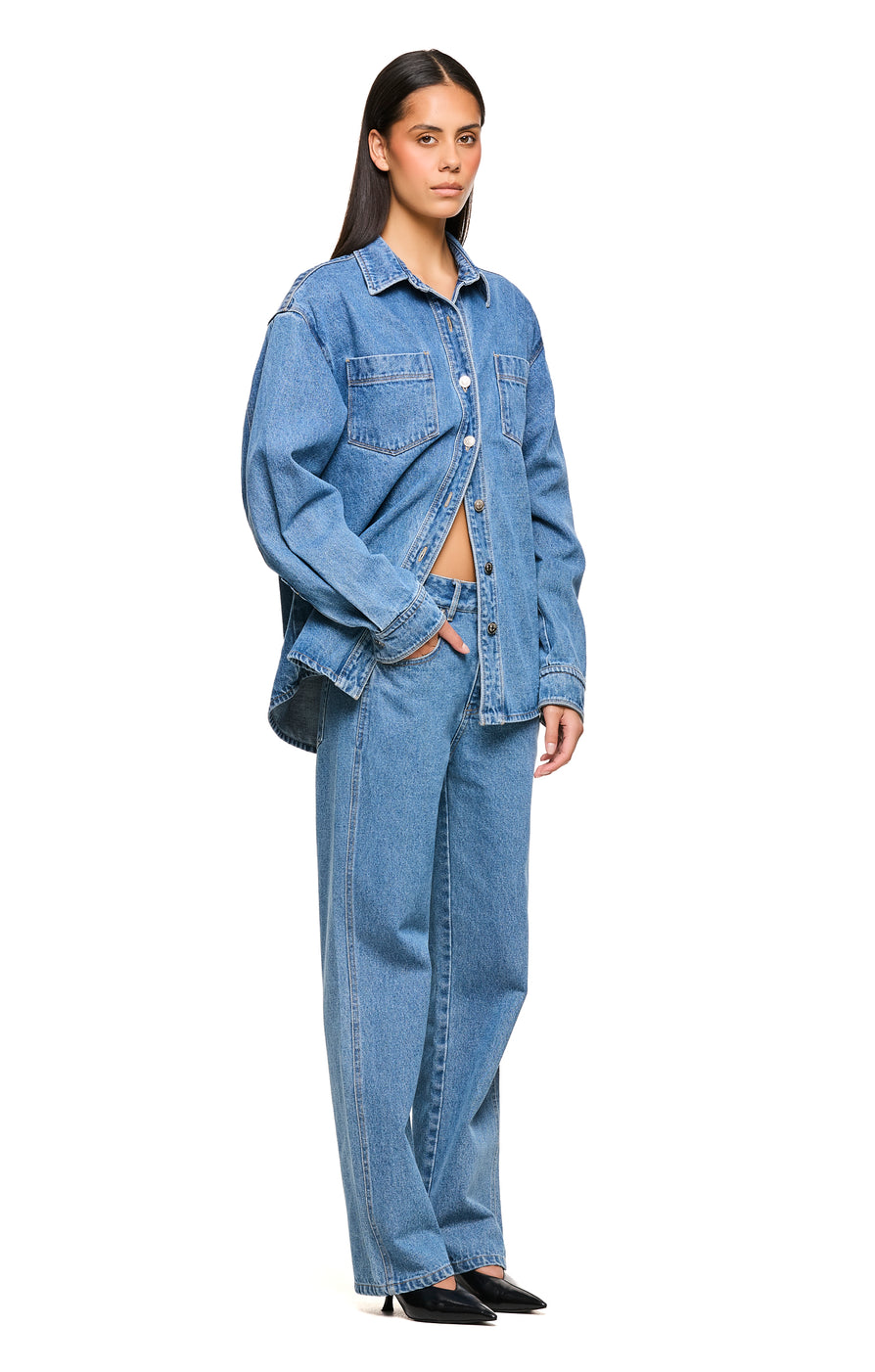 THE HENDRIX MID BLUE SHIRT | model