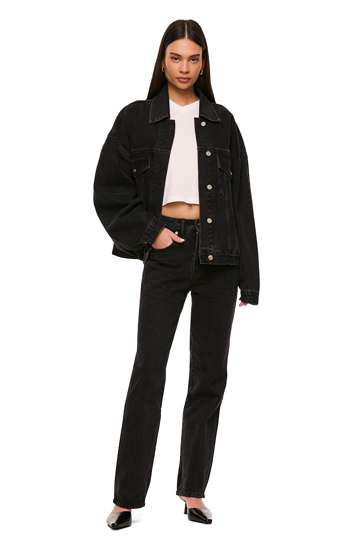 THE XAVIER BLACK JEAN | model