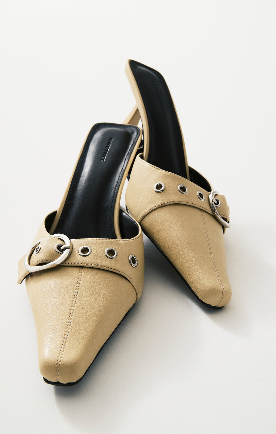 THE SIENNA BUTTER HEEL | LIFESTYLE