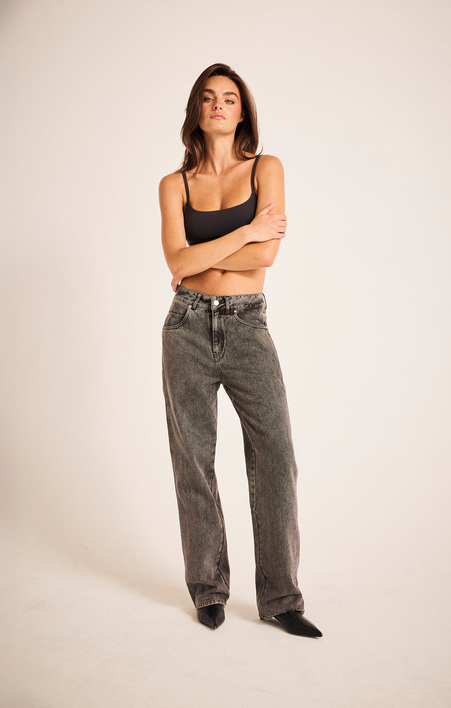 THE XAVIER GREY JEAN | model
