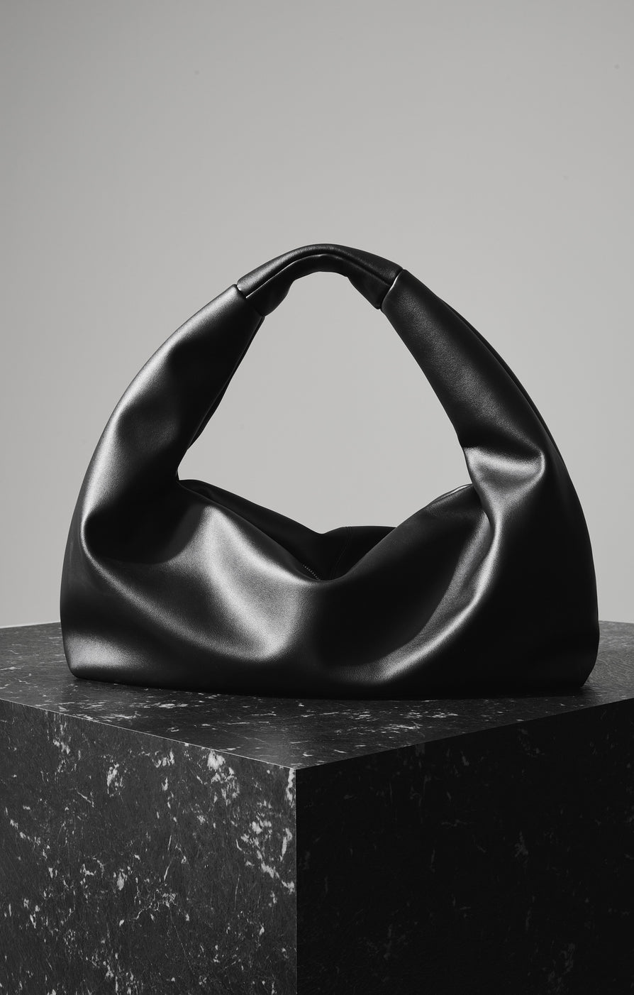 THE JILL BLACK BAG | campaign