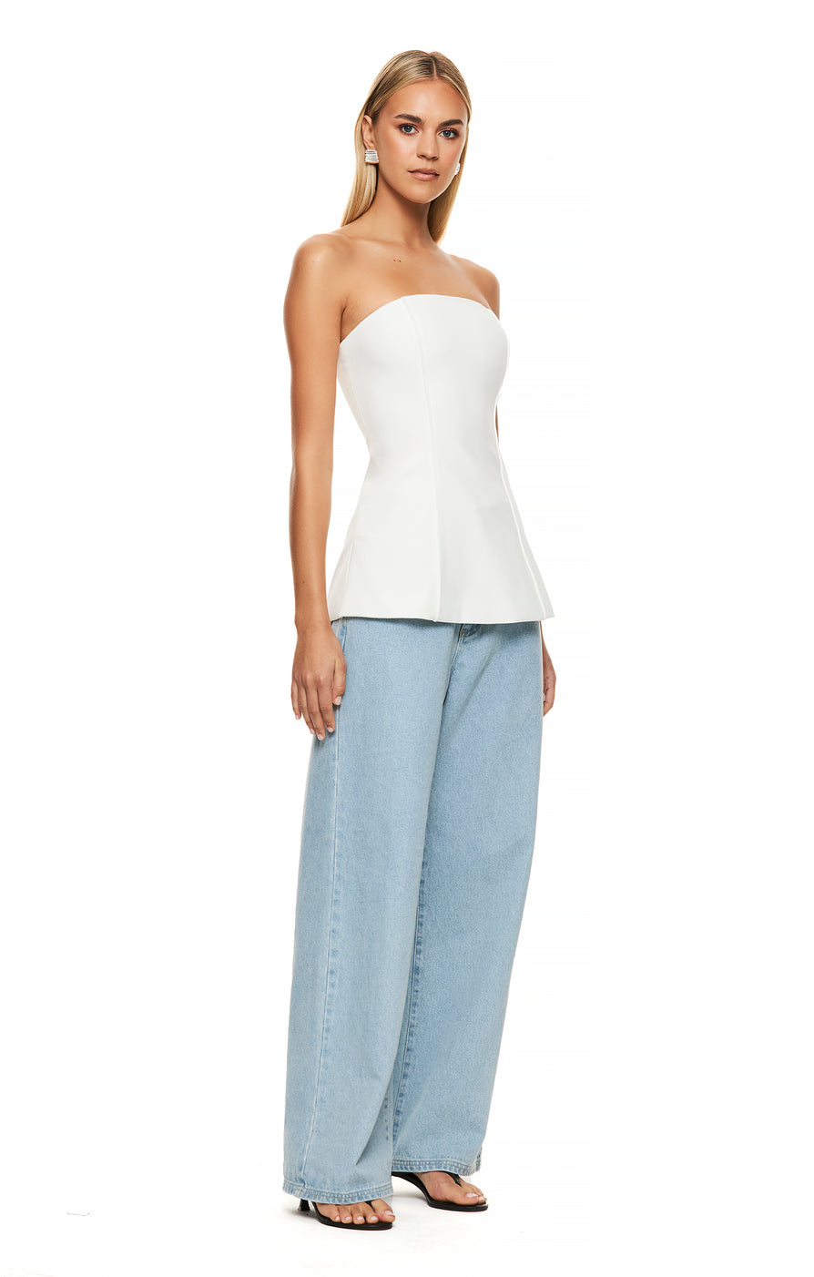 THE REMY WHITE STRAPLESS TOP | model