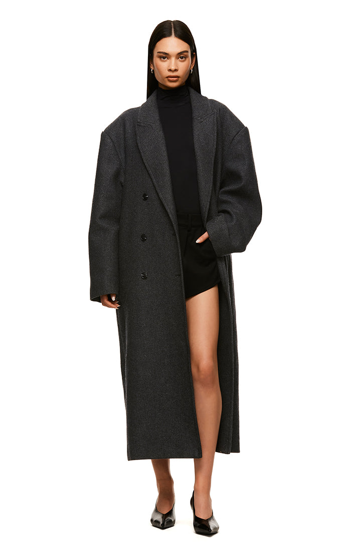 THE BOSTON COAT | model