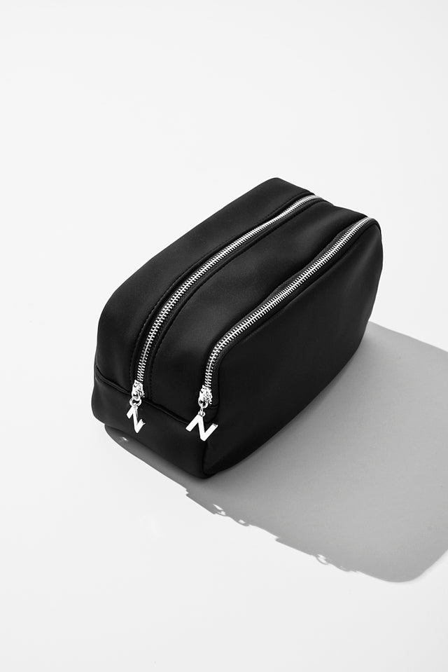 THE CAPRICE BLACK SILVER 