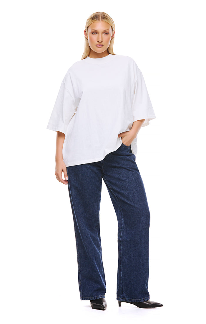 THE XAVIER INDIGO JEAN | model