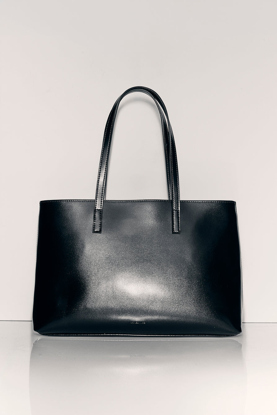 THE PEARCE BLACK TOTE | LIFESTYLE