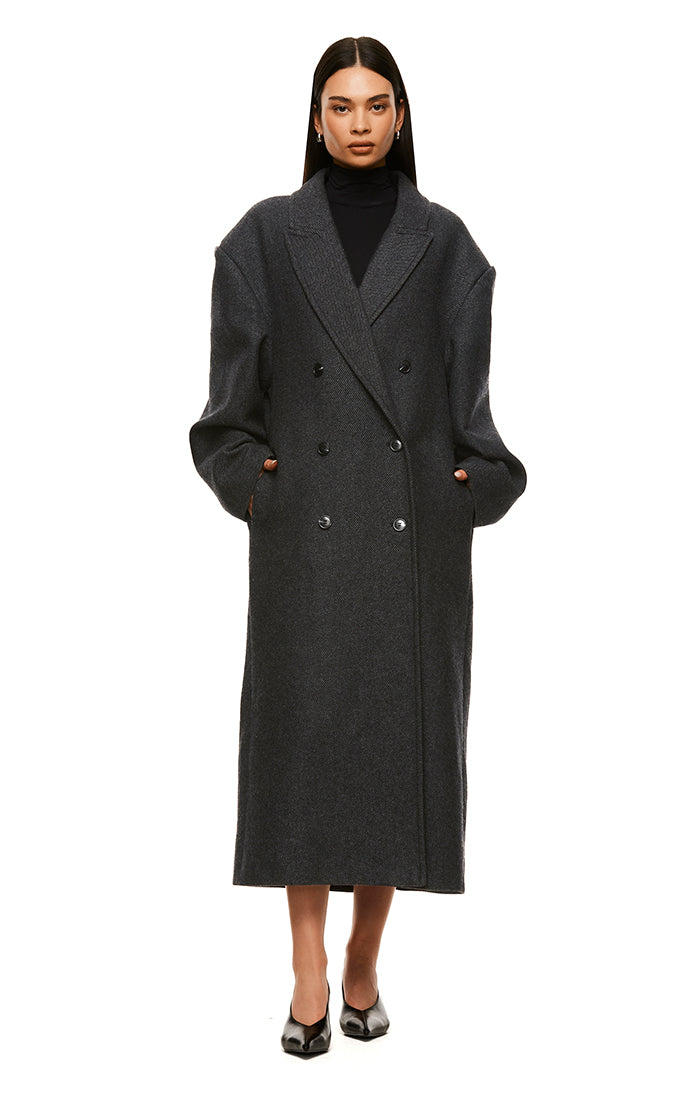 THE BOSTON COAT | model