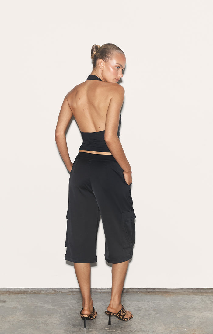 THE LORI BLACK SHORT | model