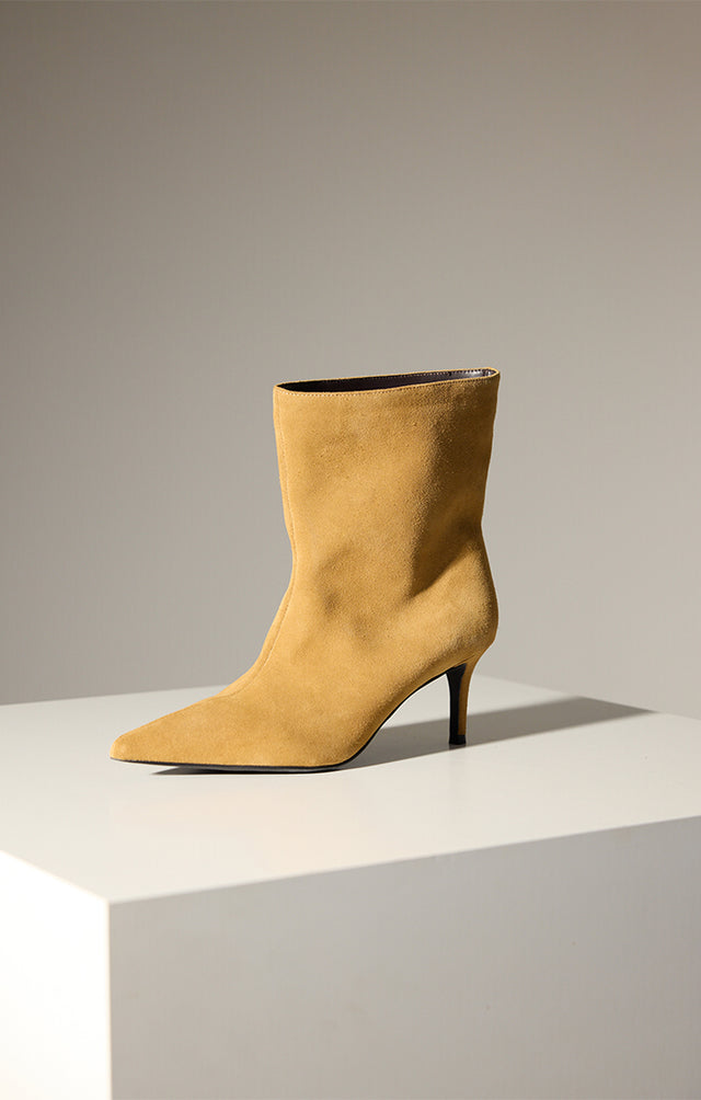 THE MAVIS HONEY BOOT 