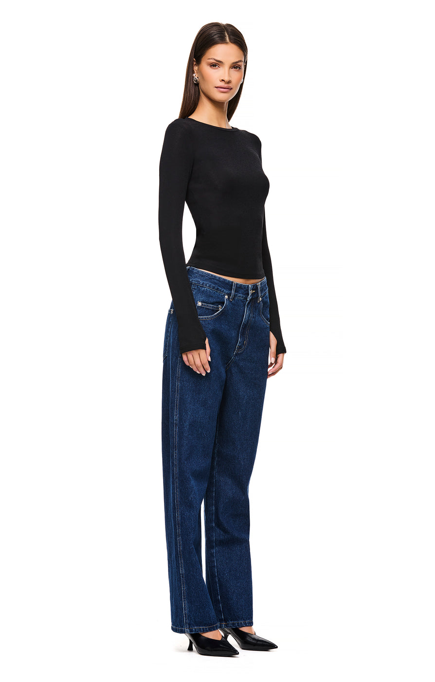 THE XAVIER INDIGO JEAN | model