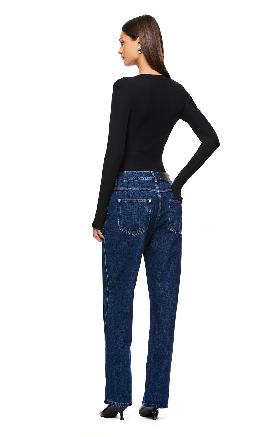 THE XAVIER INDIGO JEAN | model