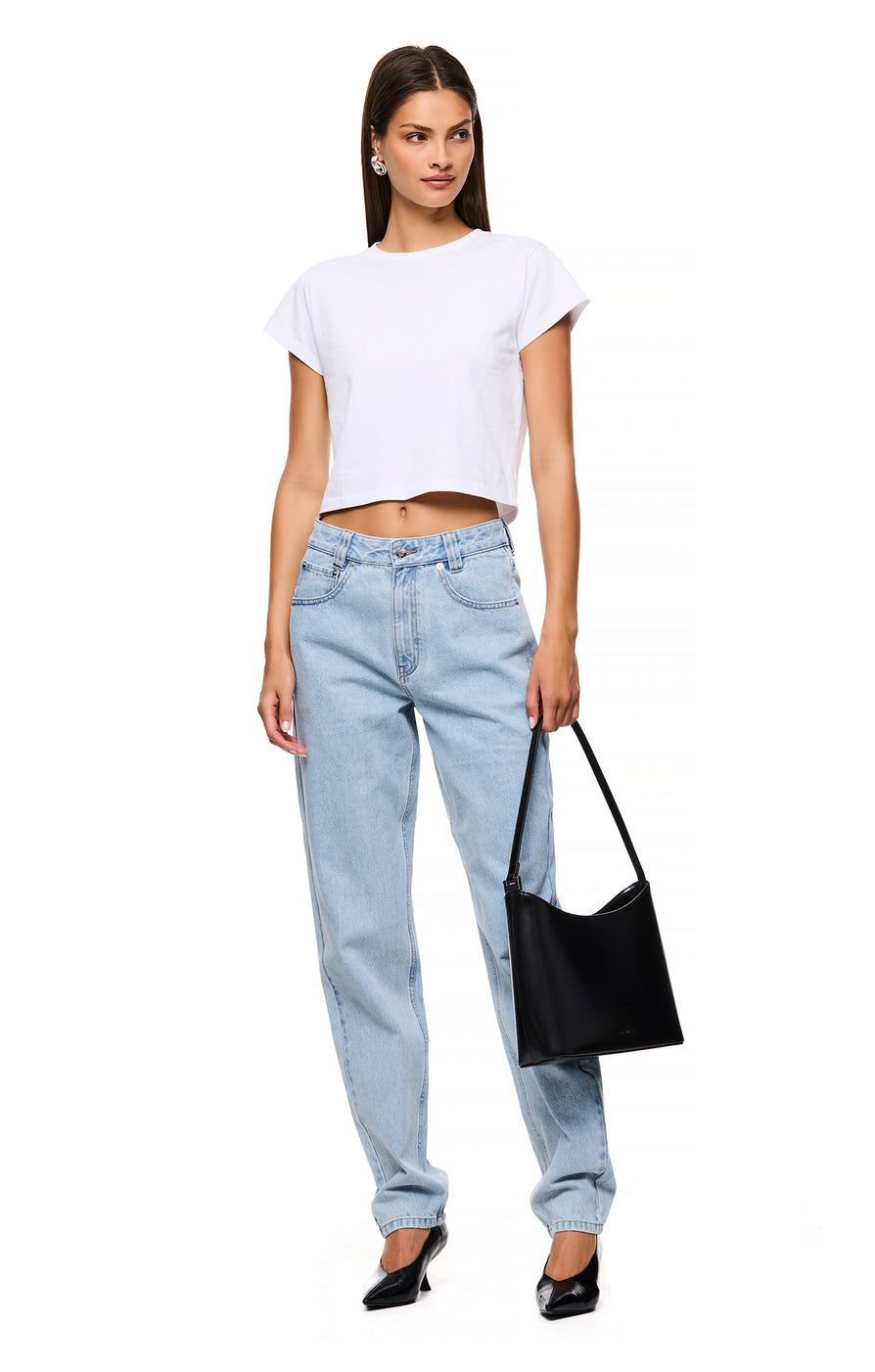 THE HUDSON LIGHT WASH JEAN | model