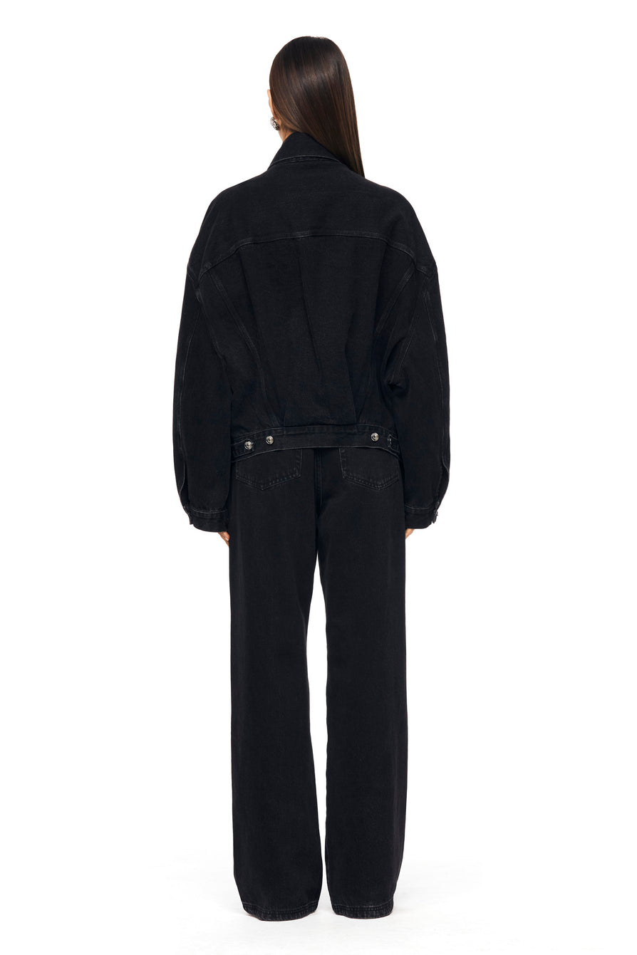 THE MAXWELL BLACK JACKET | model