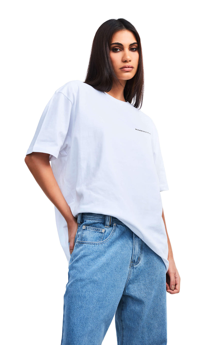 THE JAMIE TEE WHITE | model