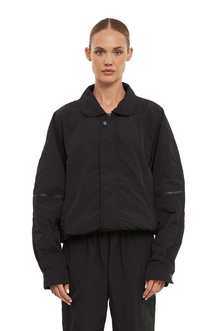 THE JACKSON BLACK BOMBER | model