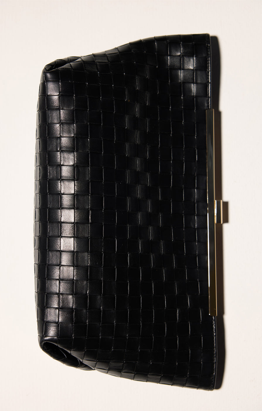 THE ROSETTA BLACK CLUTCH |campaign