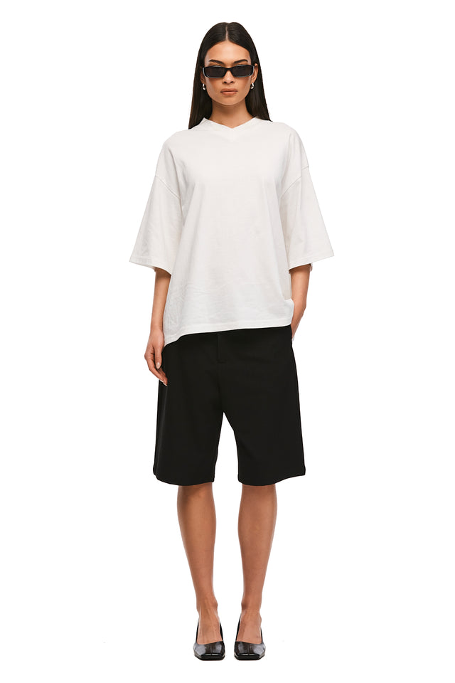 THE ALEX WHITE V-NECK TEE 