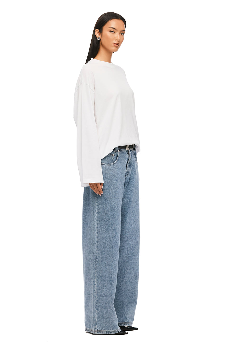 THE MAXWELL BLUE JEAN | MODEL