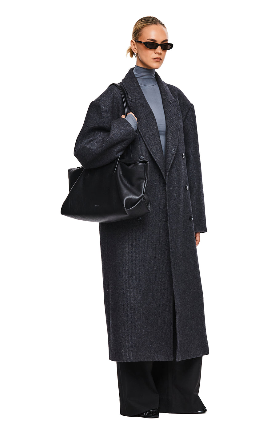 THE BOSTON GREY COAT | MODEL