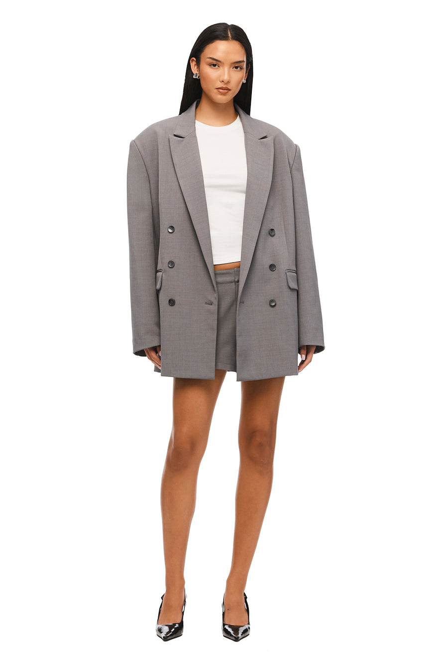 THE ROMAN SLATE BLAZER | MODEL