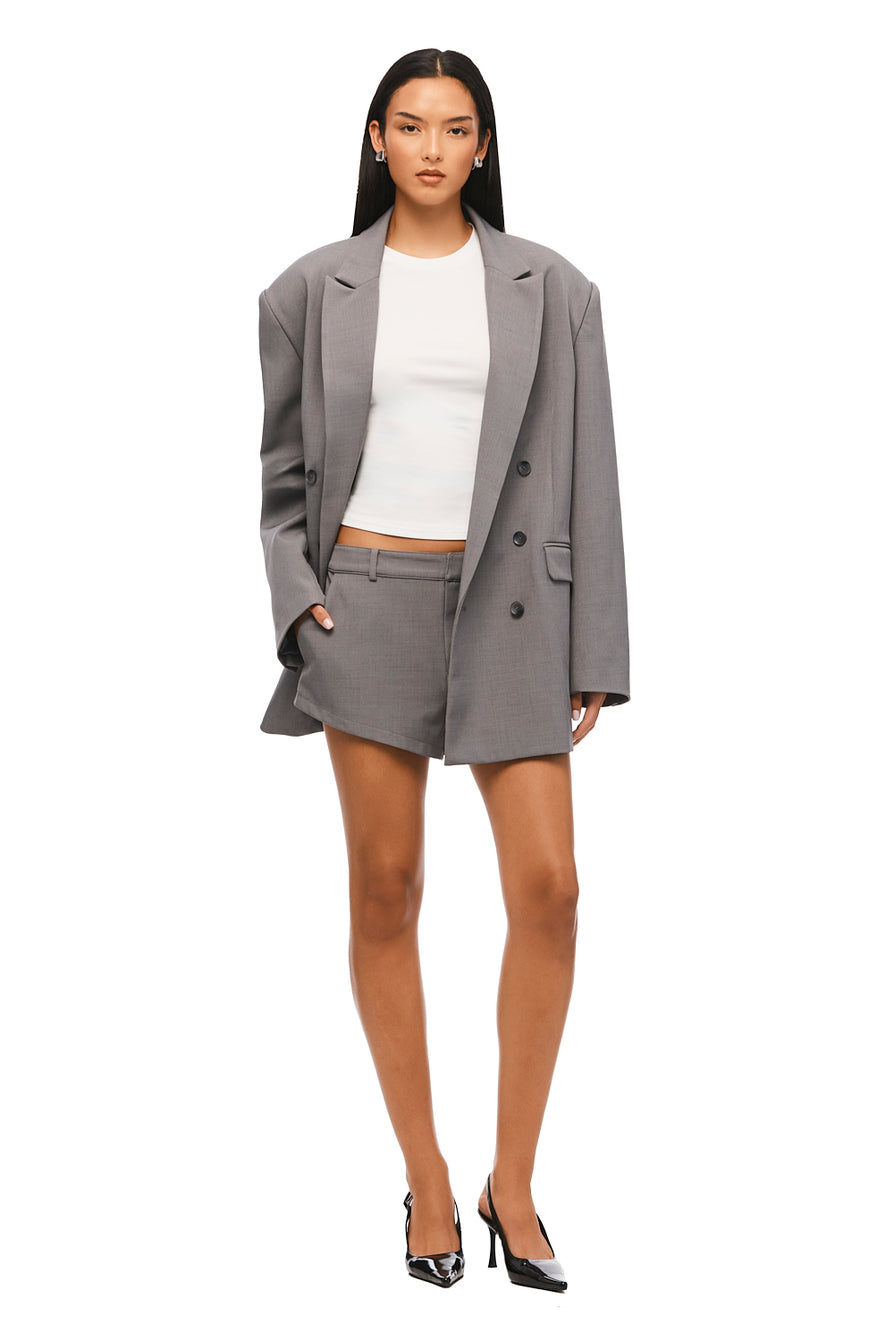 THE ROMAN SLATE BLAZER | MODEL