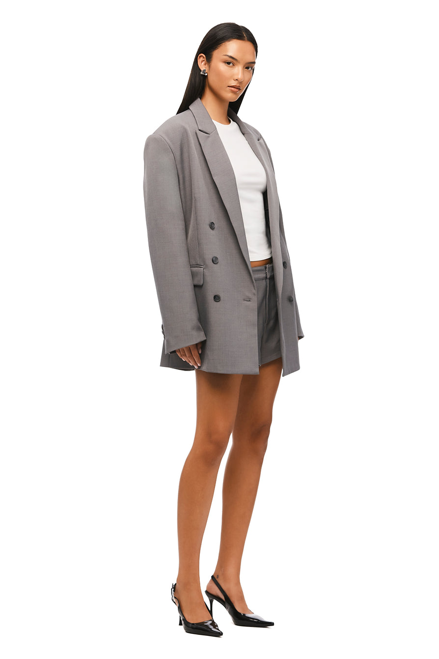 THE ROMAN SLATE BLAZER | MODEL