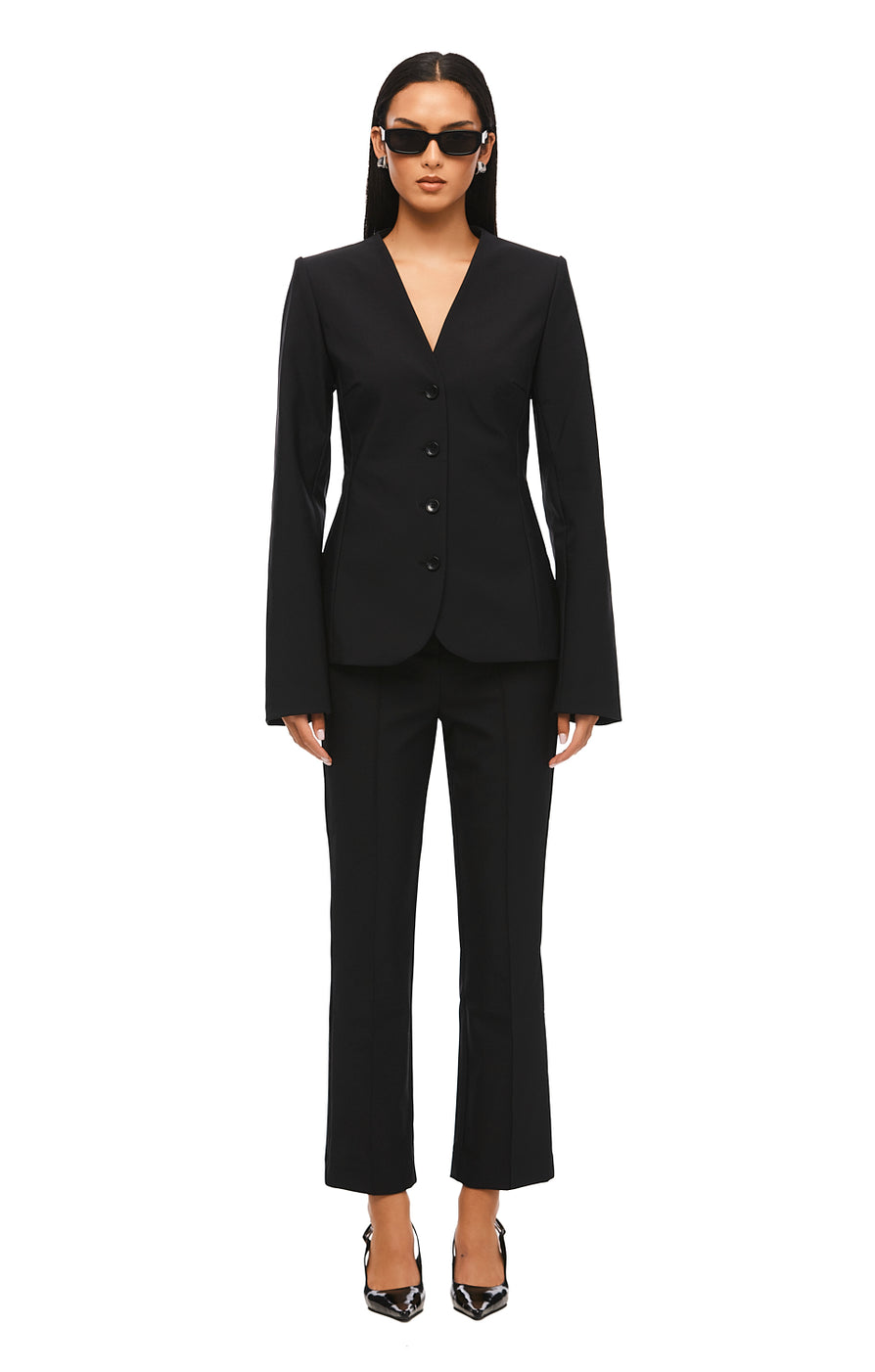 THE CELINE BLACK PANT | MODEL