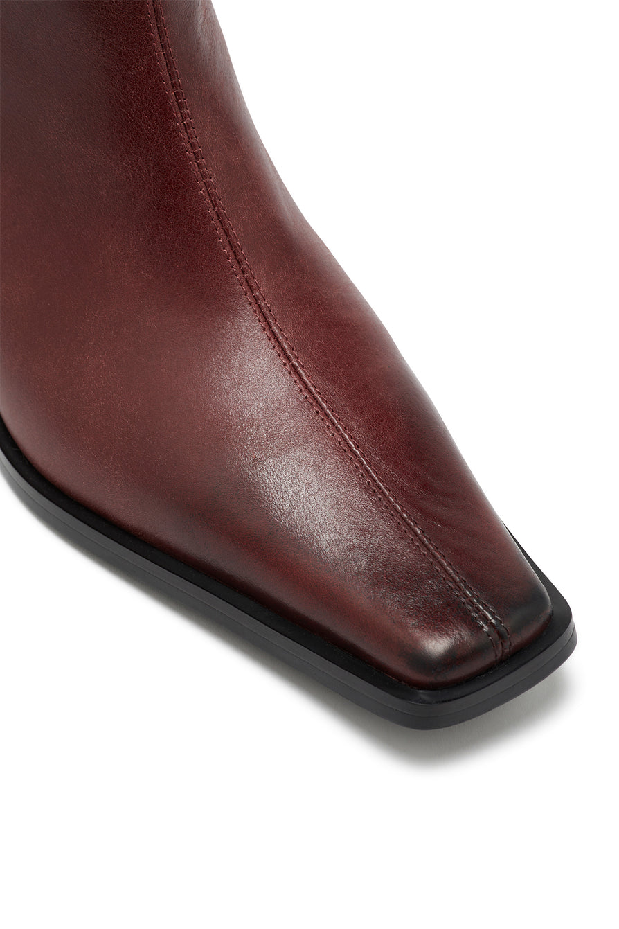 THE ELI BURGUNDY BOOT | GHOST