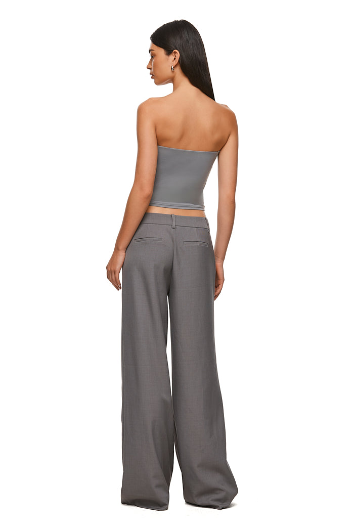 THE FERGIE SLATE BANDEAU | MODEL