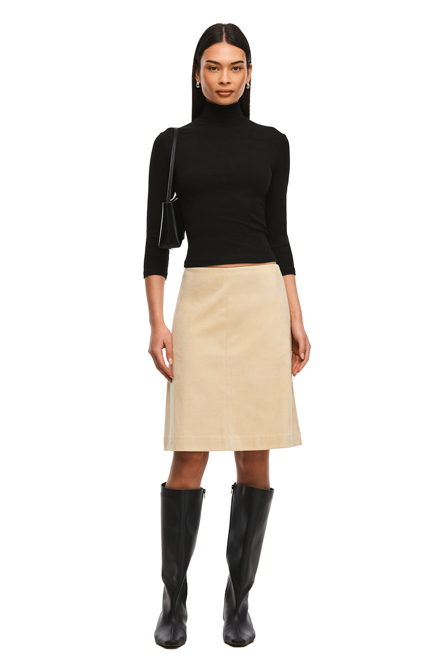 THE HANSON BLACK TOP | MODEL