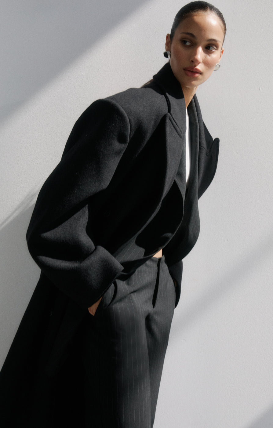 THE BOSTON BLACK COAT | CAMPAIGN
