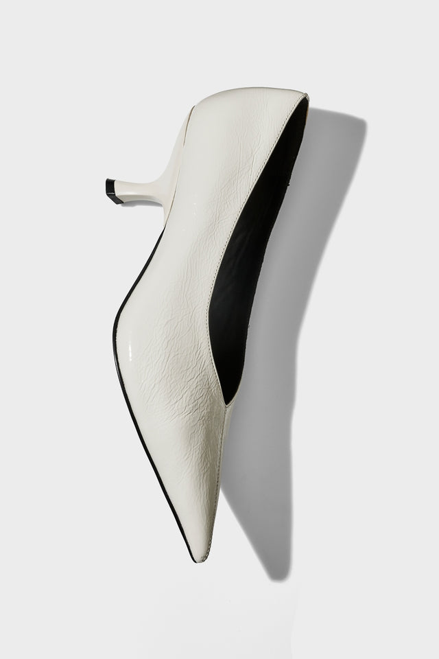 THE HILTON WHITE HEEL 