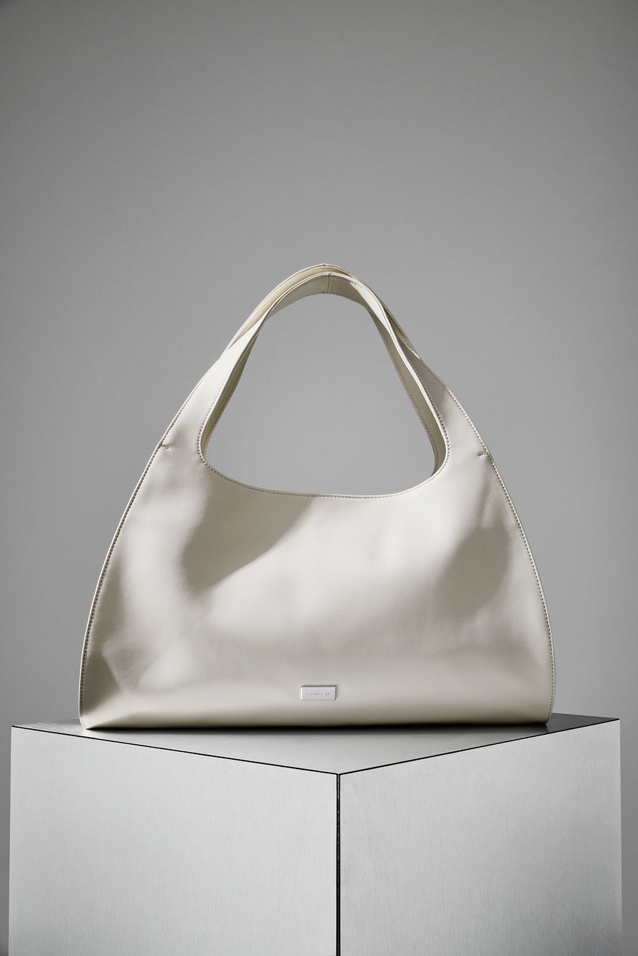 THE HURLEY BONE BAG | lifestyle