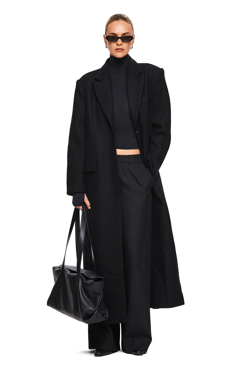 THE ISLA BLACK WOOL COAT | MODEL