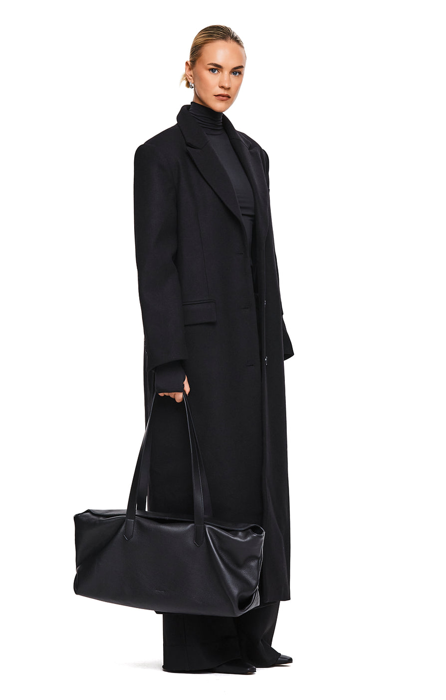 THE ISLA BLACK WOOL COAT | MODEL