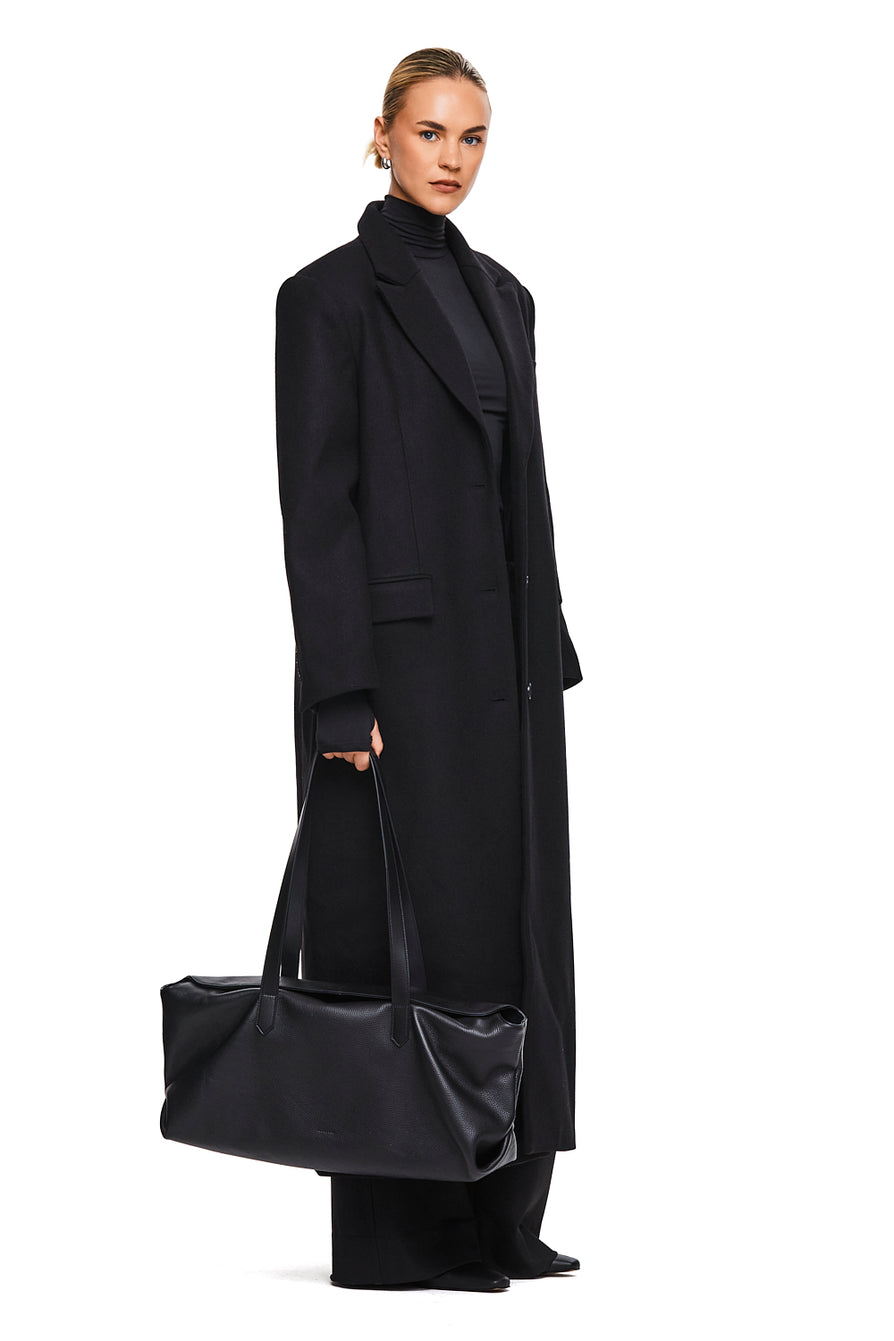 THE ISLA BLACK WOOL COAT | MODEL
