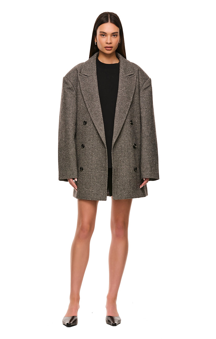 THE LINCOLN BLAZER | model