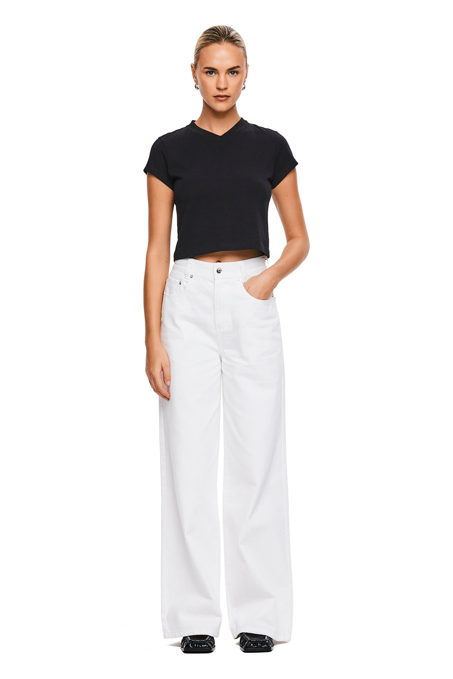 THE TURNER WHITE JEAN | MODEL