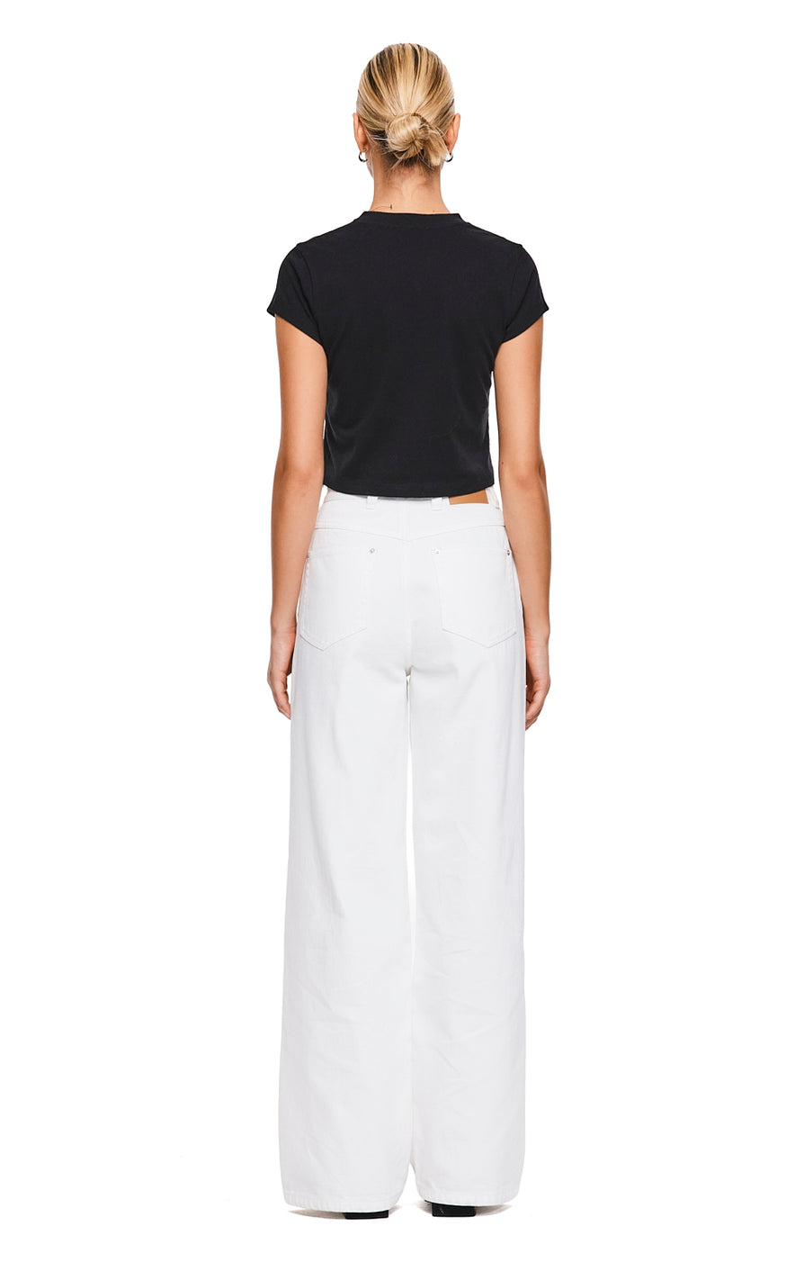 THE TURNER WHITE JEAN | MODEL