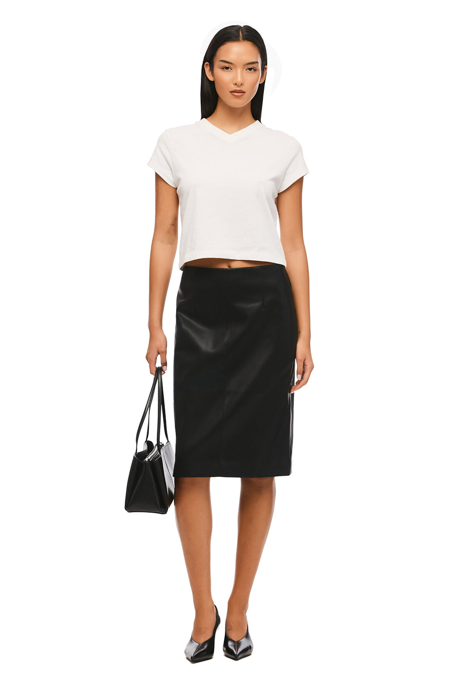 THE MADISON WHITE TEE | MODEL