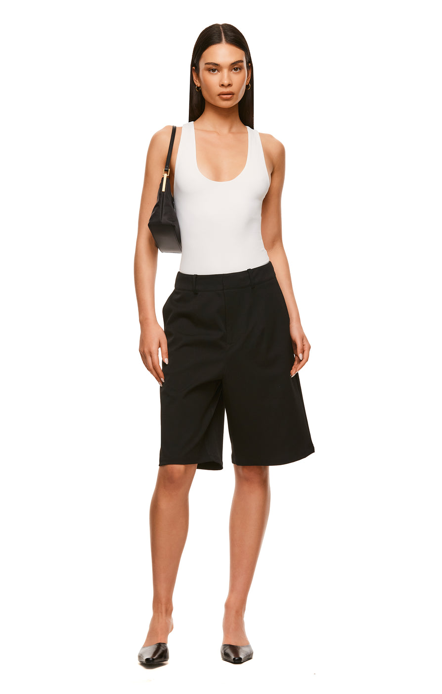 THE XANDER BLACK SHORT | model