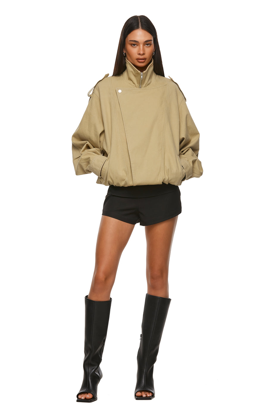 THE RORI BLONDE DENIM JACKET | model