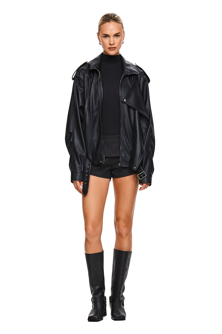 THE RORI BLACK JACKET | MODEL