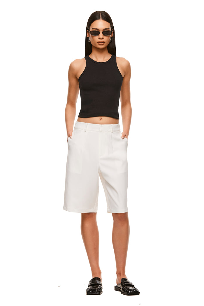 THE XANDER WHITE SHORT | MODEL