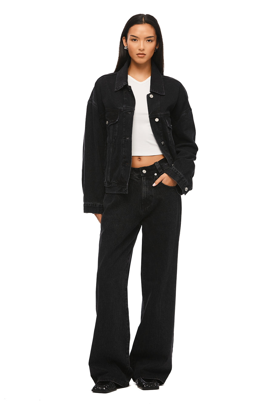 THE MAXWELL BLACK JEAN | MODEL
