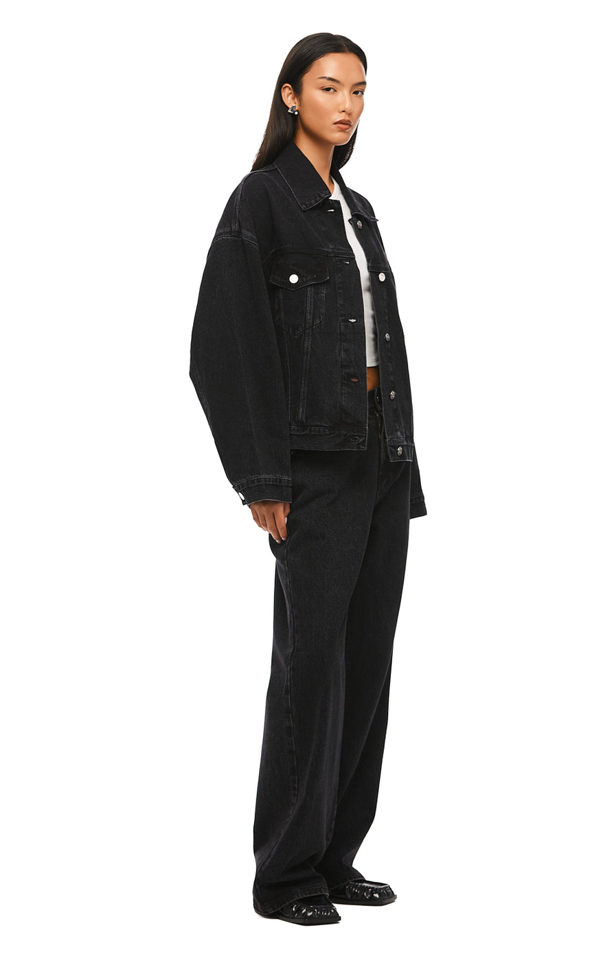 THE MAXWELL BLACK JEAN | MODEL