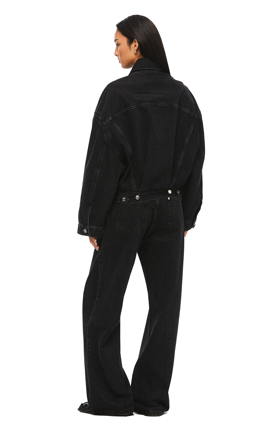 THE MAXWELL BLACK JACKET | MODEL